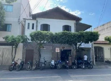 Sobrado - 4 Quartos - Alegre - Ocupado — foto 2