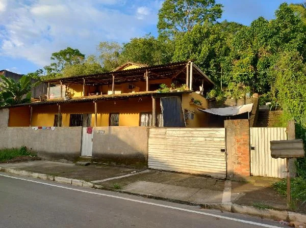Casa - 4 Quartos - Rio Bonito - Ocupado — foto 2