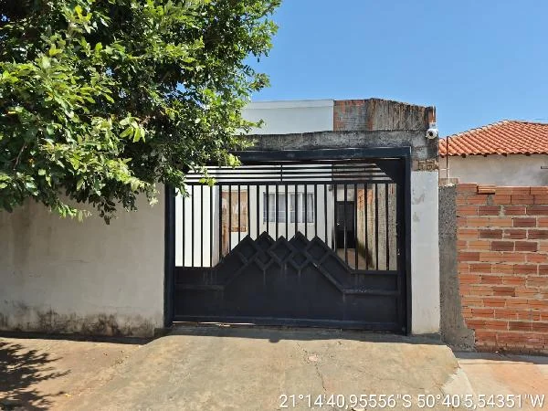 Casa - 3 Quartos - Guararapes - Ocupado — foto 2