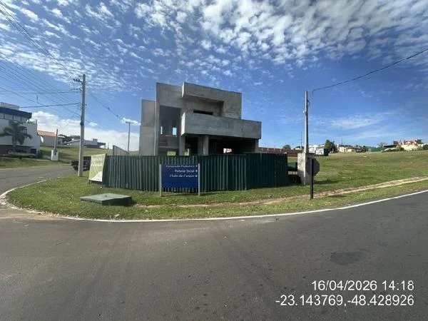 Casa - 4 Quartos - Botucatu - Desocupado — foto 2