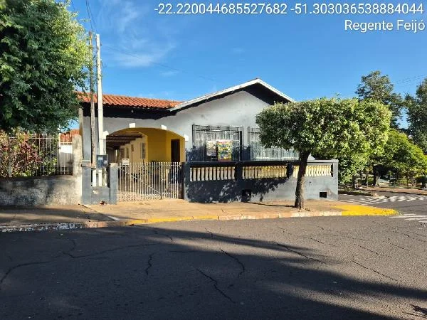 Casa - 3 Quartos - Regente Feijo - Ocupado — foto 2