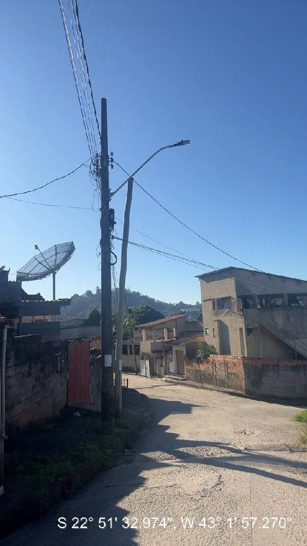 Casa - 3 Quartos - São Gonçalo - Ocupado — foto 2