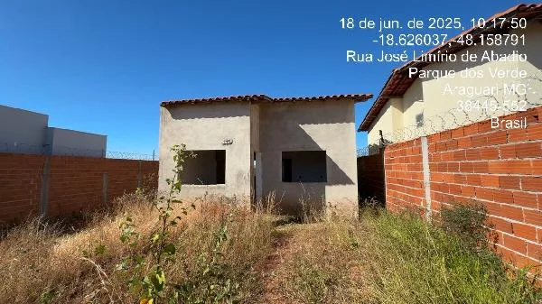 Casa - 2 Quartos - Araguari - Desocupado — foto 2