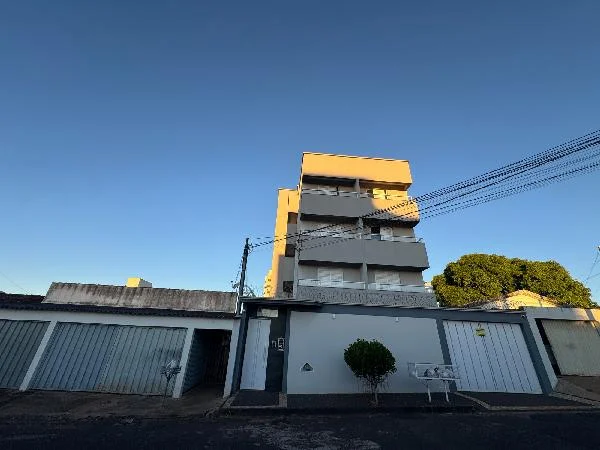 Apartamento - 2 Quartos - Uberlândia - Desocupado — foto 2