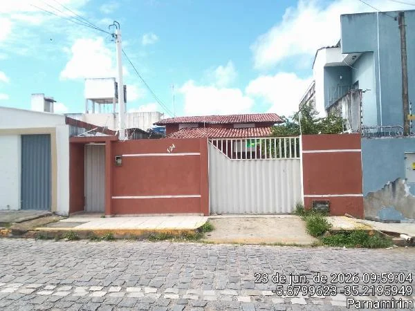 Casa - 3 Quartos - Parnamirim - Desocupado — foto 2