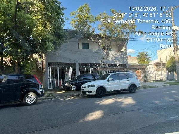 Casa - 3 Quartos - Porto Alegre - Ocupado — foto 2