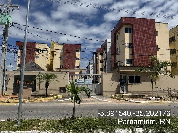 Apartamento - 3 Quartos - Parnamirim - Desocupado — foto 2