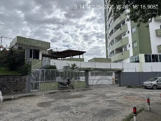 Apartamento - 3 Quartos - Itabuna - Ocupado — foto 2