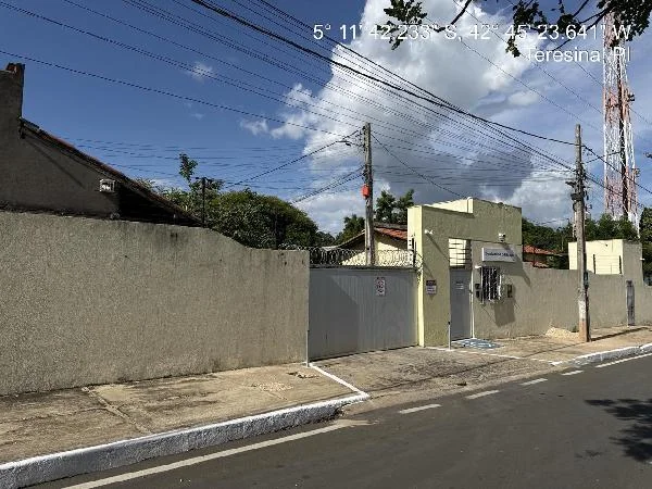Casa - 3 Quartos - Teresina - Ocupado — foto 2