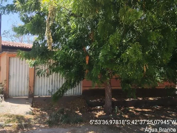 Casa - 3 Quartos - Agua Branca - Ocupado — foto 2