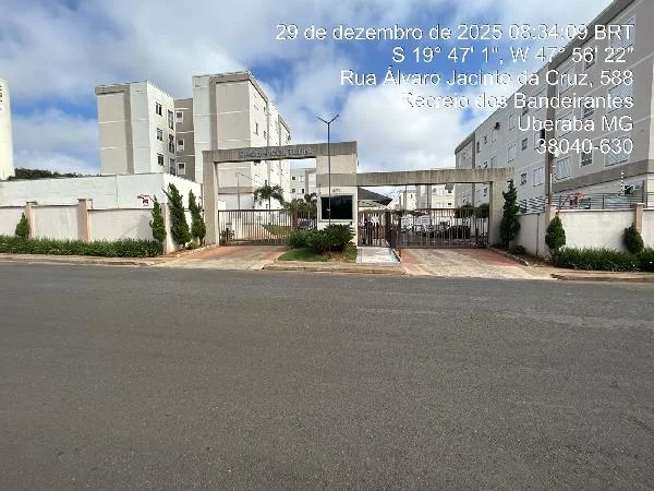 Apartamento - 2 Quartos - Uberaba - Ocupado — foto 2
