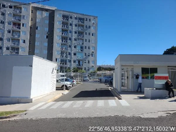 Apartamento - 2 Quartos - Campinas - Desocupado — foto 2