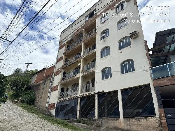 Apartamento - 2 Quartos - Coronel Fabriciano - Desocupado — foto 2