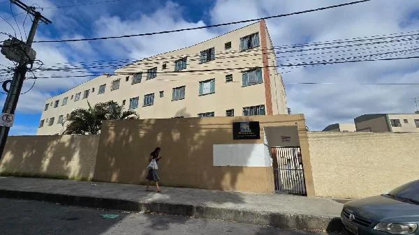 Apartamento - 2 Quartos - Belo Horizonte - Ocupado — foto 2