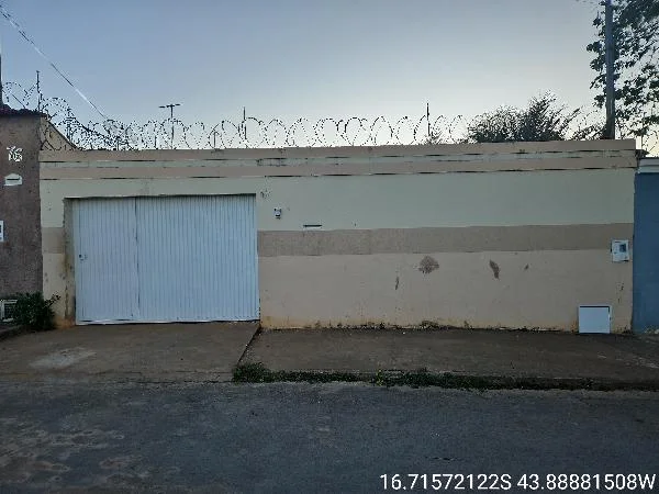 Casa - 3 Quartos - Montes Claros — foto 2