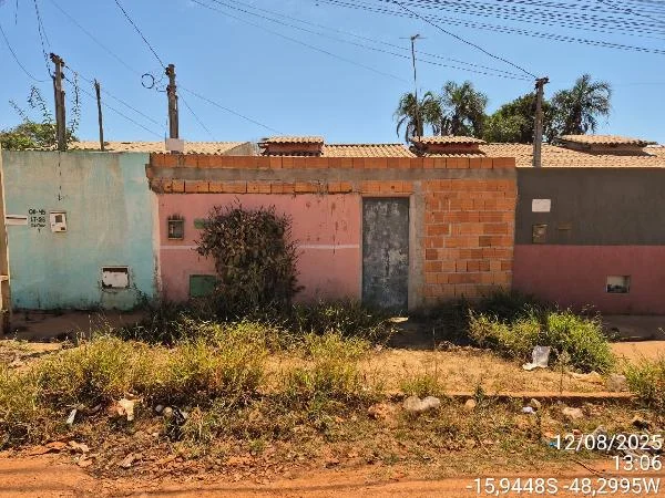Casa - 2 Quartos - Santo Antonio do Descoberto - Desocupado — foto 2