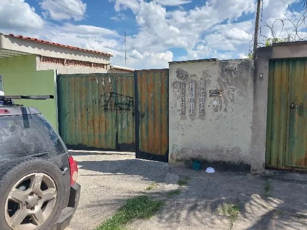 Casa - 2 Quartos - Esmeraldas - Desocupado — foto 2