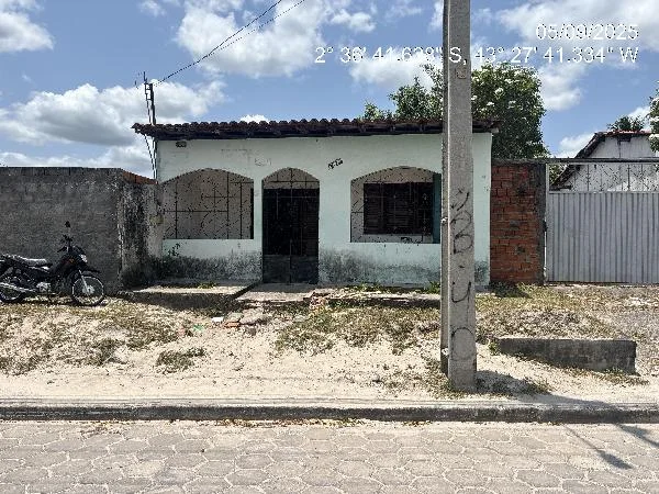Casa - 3 Quartos - Humberto de Campos - Ocupado — foto 2