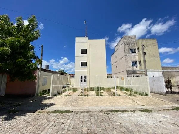 Apartamento - 2 Quartos - Sao Goncalo do Amarante - Ocupado — foto 2