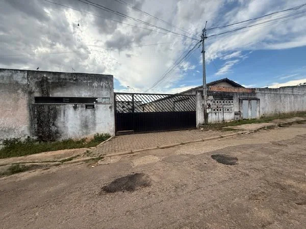 Casa - 2 Quartos - Luziania - Ocupado — foto 2