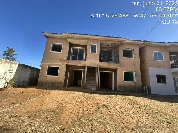 Apartamento - 2 Quartos - Cidade Ocidental - Desocupado — foto 2
