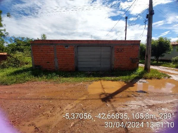 Casa - 2 Quartos - Demerval Lobao - Ocupado — foto 2