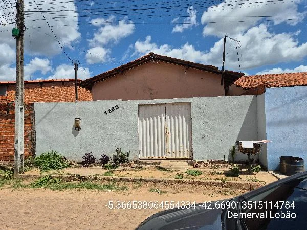 Casa - 2 Quartos - Demerval Lobao - Desocupado — foto 2