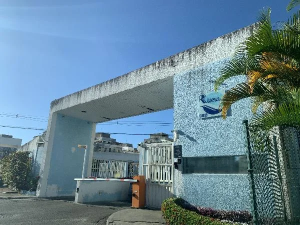 Apartamento - 2 Quartos - Lauro de Freitas - Ocupado — foto 2