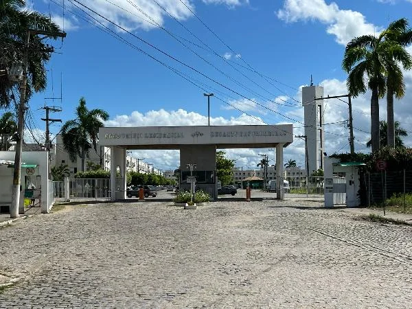 Apartamento - 2 Quartos - Campos dos Goytacazes - Ocupado — foto 2