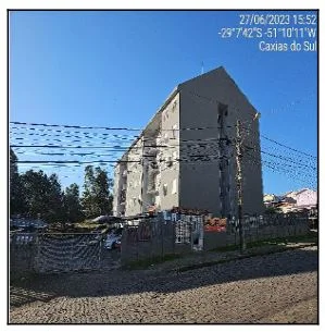 Apartamento - 2 Quartos - Caxias do Sul - Desocupado — foto 2