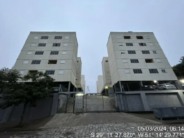 Apartamento - 2 Quartos - Caxias do Sul - Ocupado — foto 2