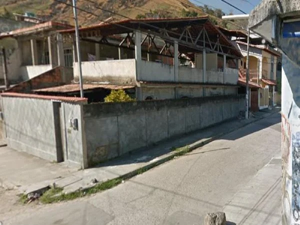 Casa - 3 Quartos - Sao Goncalo - Ocupado — foto 2