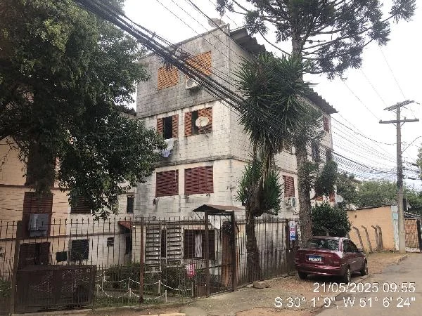 Apartamento - 3 Quartos - Porto Alegre - Ocupado — foto 2