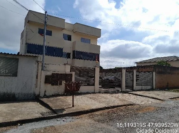 Apartamento - 2 Quartos - Cidade Ocidental - Ocupado — foto 2