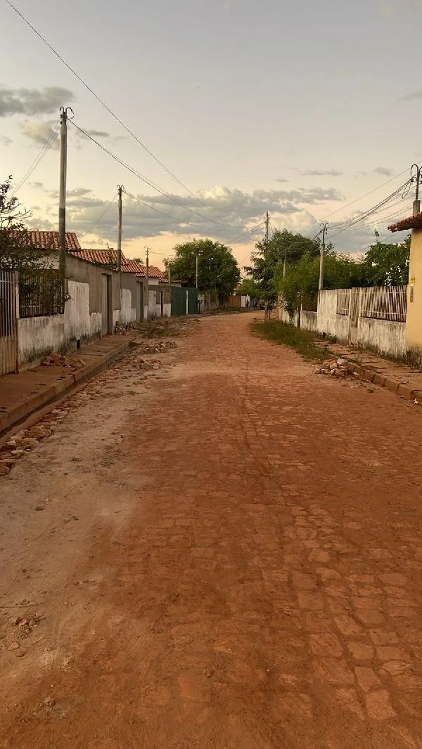 Casa - 2 Quartos - Altos - Ocupado — foto 2