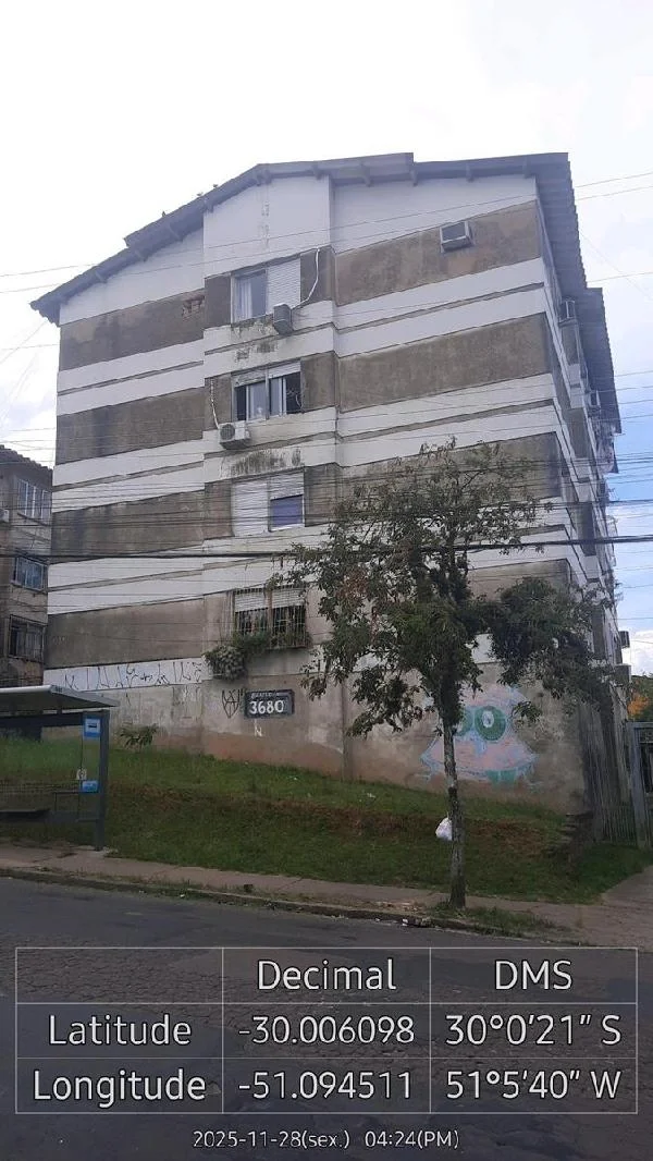 Apartamento - 1 Quartos - Porto Alegre - Ocupado — foto 2