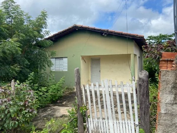Casa - 2 Quartos - Demerval Lobao - Desocupado — foto 2