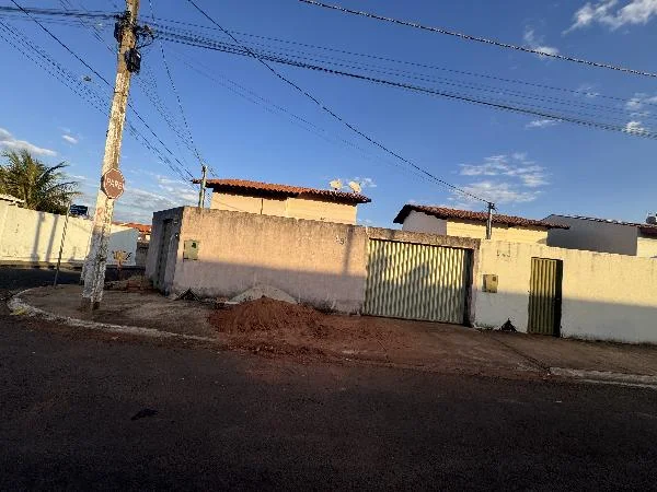 Casa - 2 Quartos - Araguari — foto 2