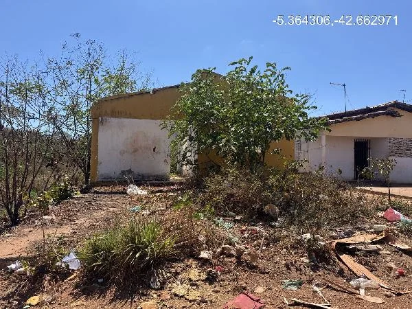 Casa - 2 Quartos - Demerval Lobao - Desocupado — foto 2