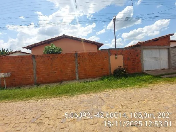 Casa - 2 Quartos - Demerval Lobão - Ocupado — foto 2