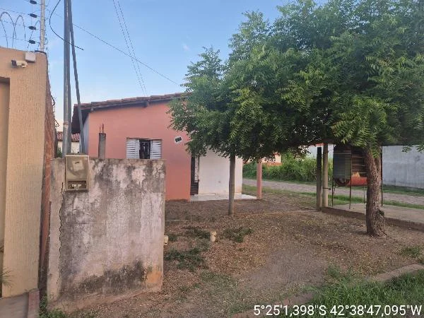 Casa - 2 Quartos - Lagoa do Piauí — foto 2