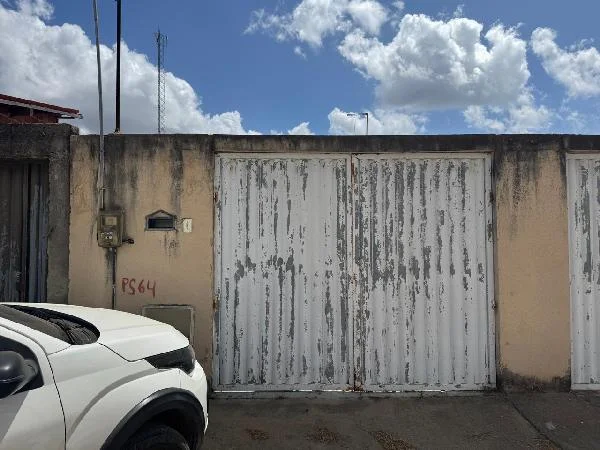 Casa - 2 Quartos - Pacatuba - Desocupado — foto 2