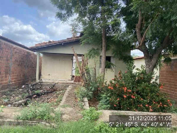 Casa - 2 Quartos - Demerval Lobao - Desocupado — foto 2