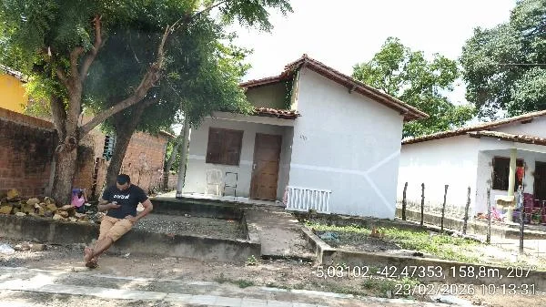 Casa - 2 Quartos - Altos - Ocupado — foto 2