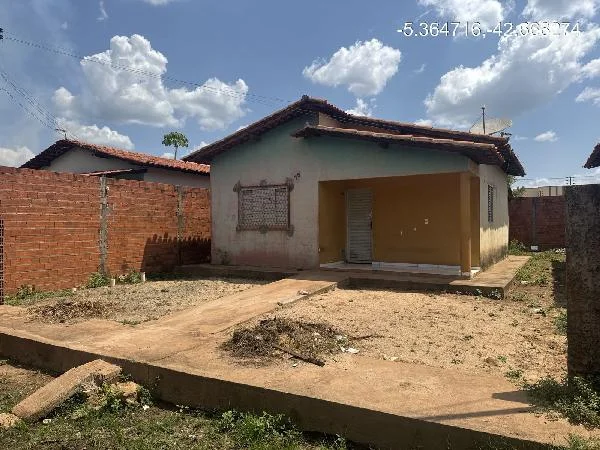 Casa - 2 Quartos - Demerval Lobao - Desocupado — foto 2