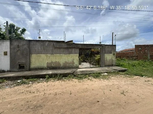 Casa - 2 Quartos - Extremoz - Ocupado — foto 2