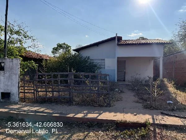 Casa - 2 Quartos - Demerval Lobao - Desocupado — foto 2
