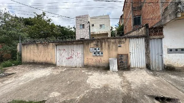 Apartamento - 2 Quartos - Esmeraldas - Ocupado — foto 2
