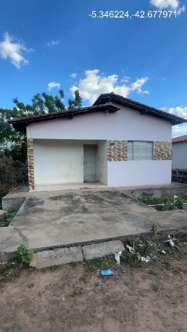 Casa - 2 Quartos - Demerval Lobão - Ocupado — foto 2