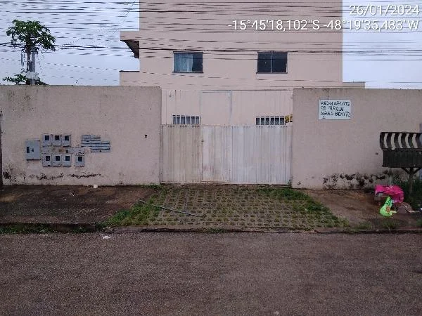 Apartamento - 2 Quartos - Aguas Lindas de Goias - Ocupado — foto 2